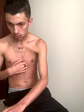 Snapshot of dylan_drakee chatting on 10.30.25 dylan drakee online show from 10.30.25