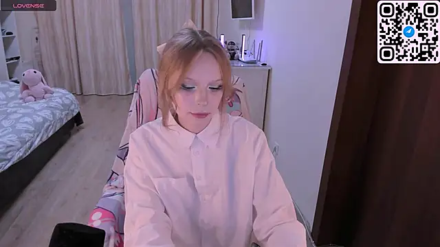 Snapshot of sunkissedsin chatting on 11.13.25 sunkissedsin online show from 11.13.25