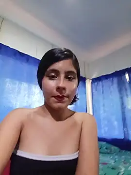 Snapshot of CuteMiaaaaa chatting on 11.03.25 CuteMiaaaaa online show from 11.03.25