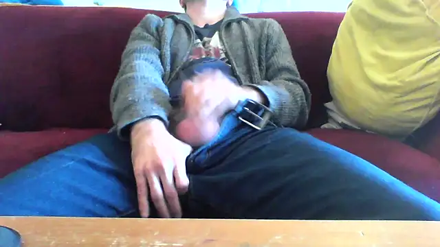 Snapshot of Totothunder chatting on 11.18.25 Totothunder online show from 11.18.25