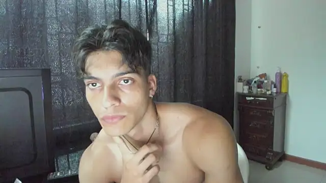 AlessioVitale online show from 03.31.26