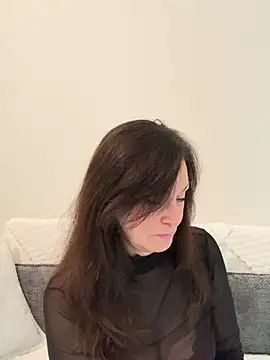 HotLdyllic online show from 03.13.26