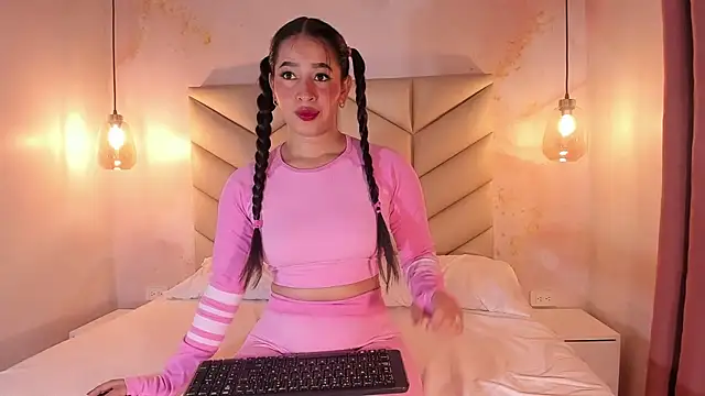 Staarhot online show from 02.22.26