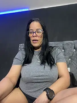 Snapshot of sofia_lopez70 chatting on 06.16.26 sofia lopez70 online show from 06.16.26