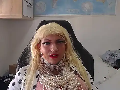 VanesaCrossic online show from 04.19.26