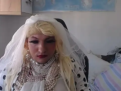 Snapshot of VanesaCrossic chatting on 05.01.26 VanesaCrossic online show from 05.01.26