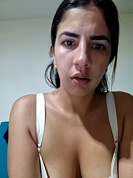 Snapshot of Monitaxlove chatting on 11.20.25 Monitaxlove online show from 11.20.25