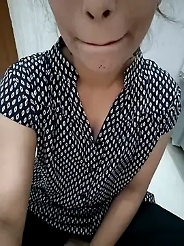 Snapshot of vijaylaxmi69 chatting on 11.03.25 vijaylaxmi69 online show from 11.03.25