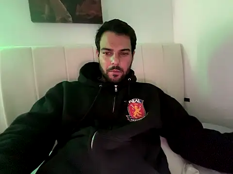 Snapshot of will-br26 chatting on 11.17.25 will-br26 online show from 11.17.25