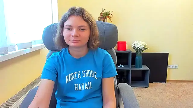 Snapshot of Stella-Maers chatting on 11.04.25 Stella-Maers online show from 11.04.25