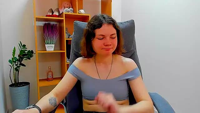 Snapshot of Stella-Maers chatting on 05.27.26 Stella-Maers online show from 05.27.26