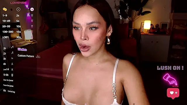 Snapshot of Lolitaloove69 chatting on 02.23.26 Lolitaloove69 online show from 02.23.26