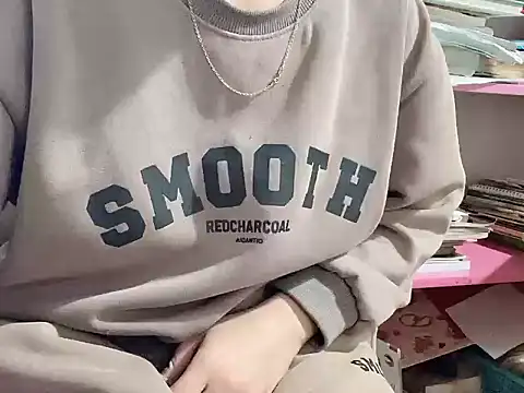 Snapshot of LunoChucki chatting on 02.27.26 LunoChucki online show from 02.27.26