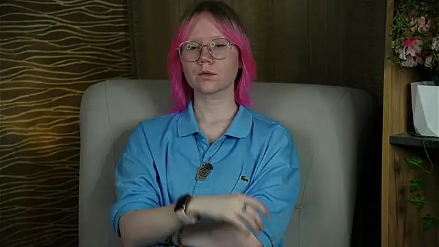 Snapshot of HanVertz chatting on 11.05.25 HanVertz online show from 11.05.25