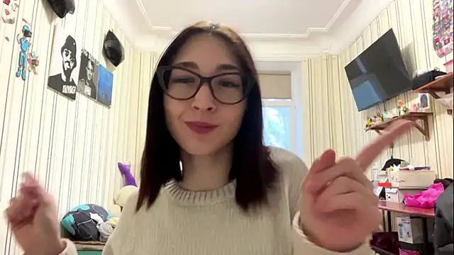 Snapshot of CharitaTafel chatting on 11.01.25 CharitaTafel online show from 11.01.25