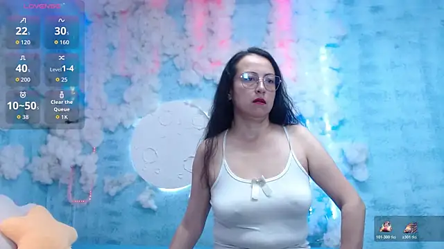 Snapshot of Lauryn_Jones chatting on 02.07.26 Lauryn Jones online show from 02.07.26