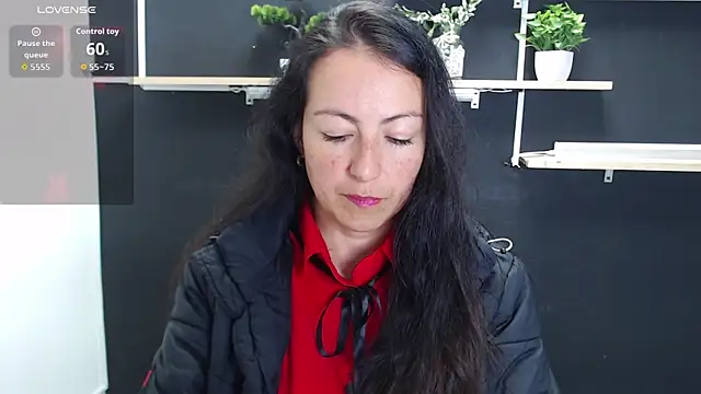 Snapshot of Lauryn_Jones chatting on 05.07.26 Lauryn Jones online show from 05.07.26