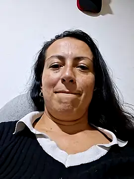 Snapshot of Lauryn_Jones chatting on 06.01.26 Lauryn Jones online show from 06.01.26