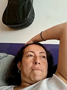 Lauryn Jones online show from 06.30.26