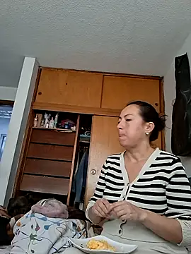 Lauryn Jones online show from 07.07.26