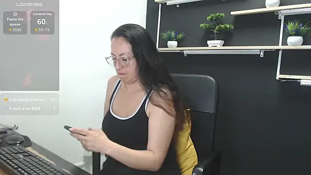 Lauryn Jones online show from 07.28.26