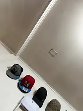 Snapshot of Elpichulotote20 chatting on 11.03.25 Elpichulotote20 online show from 11.03.25