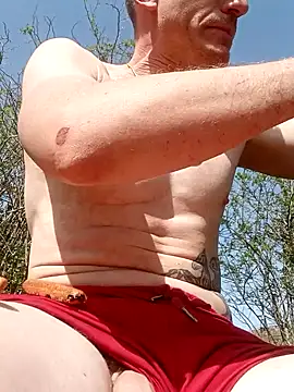 jigglethaypussi online show from 04.08.26