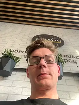 Snapshot of Niesmialyy chatting on 11.01.25 Niesmialyy online show from 11.01.25