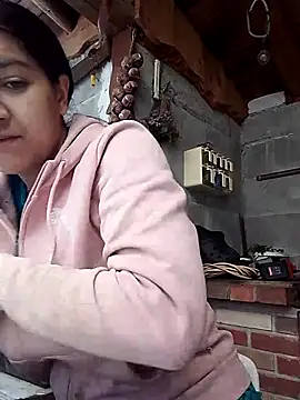 Snapshot of Lusandra1837lusi chatting on 06.15.26 Lusandra1837lusi online show from 06.15.26