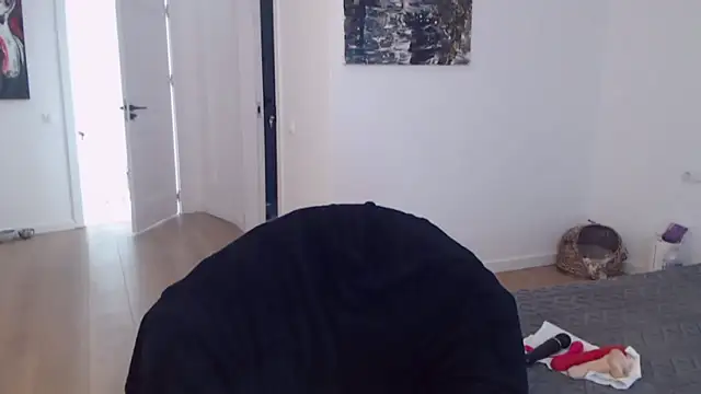 Rebecaburns online show from 03.13.26