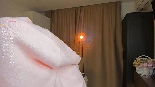 Xo Laura online show from 02.22.26