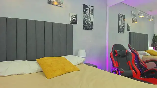 kendra london online show from 03.17.26