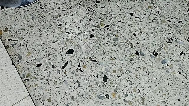 kendra london online show from 04.10.26