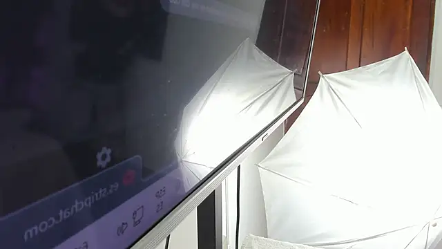 kendra london online show from 04.13.26