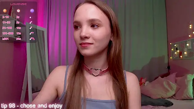 Adria Arjona online show from 03.29.26