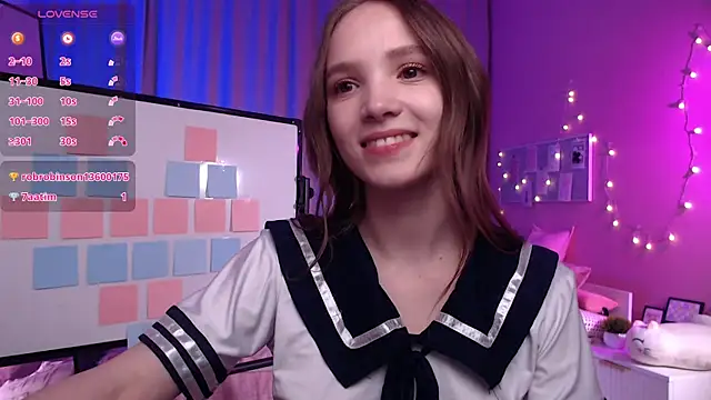 Snapshot of Adria_Arjona chatting on 05.10.26 Adria Arjona online show from 05.10.26