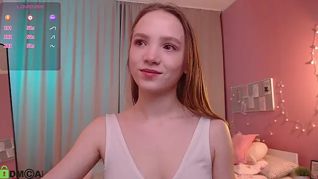 Snapshot of Adria_Arjona chatting on 07.12.26 Adria Arjona online show from 07.12.26