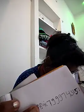 Simmy hot online show from 12.17.25