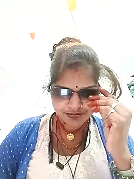 Simmy hot online show from 01.11.26