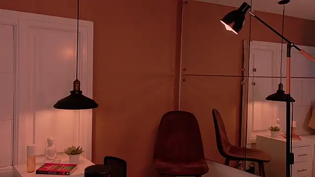 Snapshot of Raven444 chatting on 11.08.25 Raven444 online show from 11.08.25