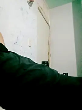 Snapshot of Yerackhip chatting on 04.28.26 Yerackhip online show from 04.28.26