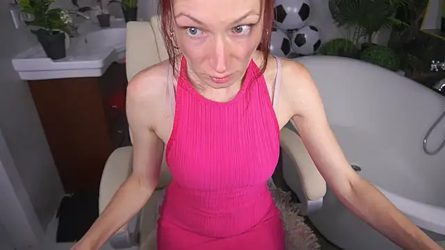 AmiraGoldd online show from 07.22.26