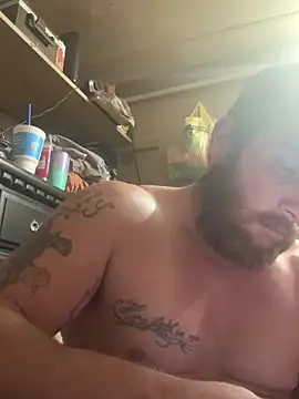 Snapshot of bkuterbach2015 chatting on 12.15.25 bkuterbach2015 online show from 12.15.25