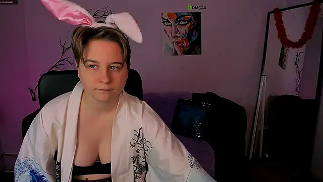 Snapshot of baby_hotte chatting on 11.14.25 baby hotte online show from 11.14.25