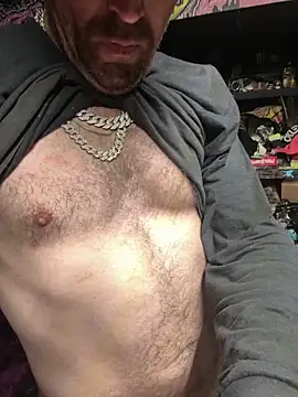 Snapshot of wewentstealth chatting on 04.10.26 wewentstealth online show from 04.10.26