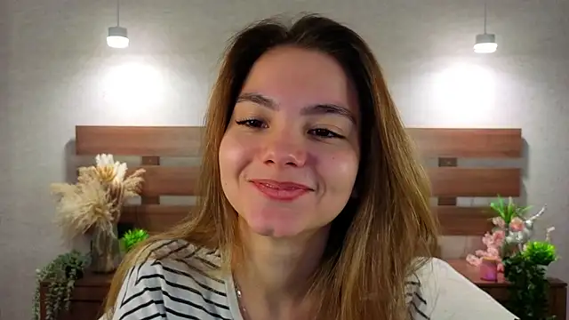 Snapshot of MargieDavidson chatting on 02.12.26 MargieDavidson online show from 02.12.26