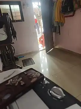 Lailamajnu1996 online show from 02.16.26