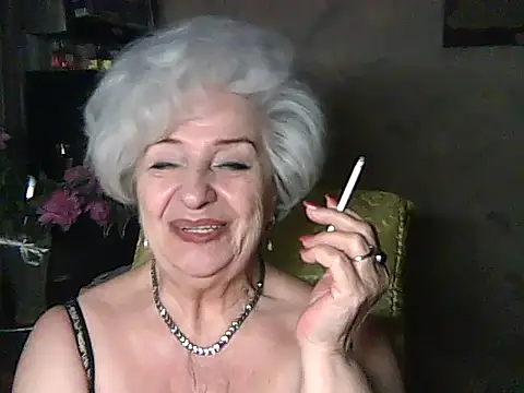 Snapshot of ValeriaKroww chatting on 06.13.26 ValeriaKroww online show from 06.13.26
