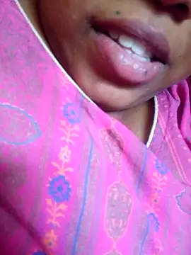 Snapshot of Mathi_cam chatting on 03.26.26 Mathi cam online show from 03.26.26