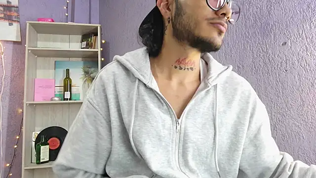 Snapshot of D4ni_king chatting on 11.04.25 D4ni king online show from 11.04.25